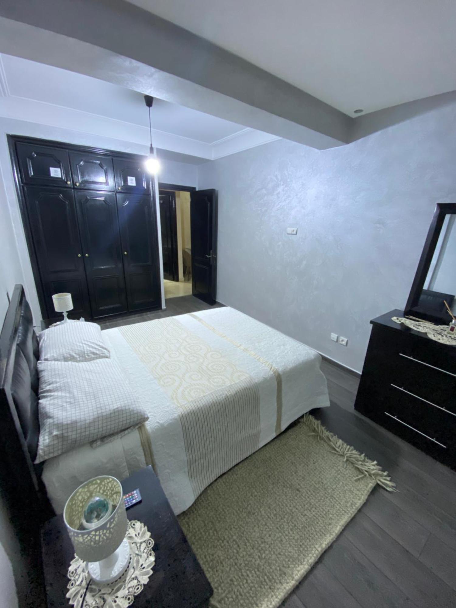 Appartement De Lux Casablanca Esterno foto